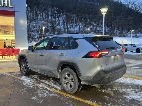 Used 2025 Toyota RAV4 XLE image 11