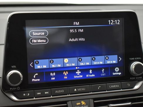 Used 2025 Nissan Altima 2.5 SR FWD image 19