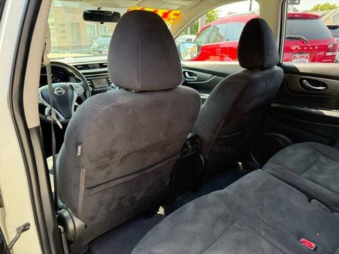 Used 2016 Nissan Rogue S AWD/4WD image 12