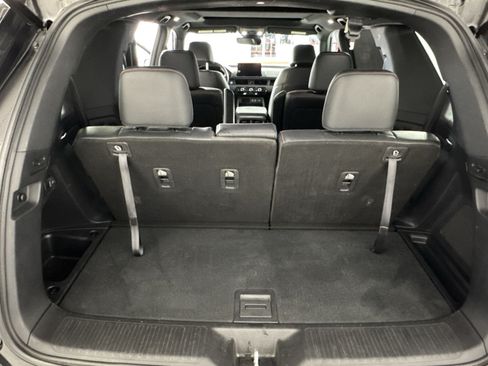 Used 2023 Honda Pilot TrailSport image 26