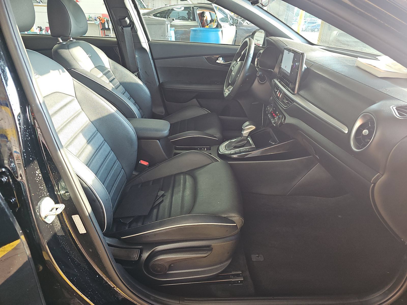 Used 2023 Kia Forte GT-Line w/ GT-Line Premium Package FWD image 14