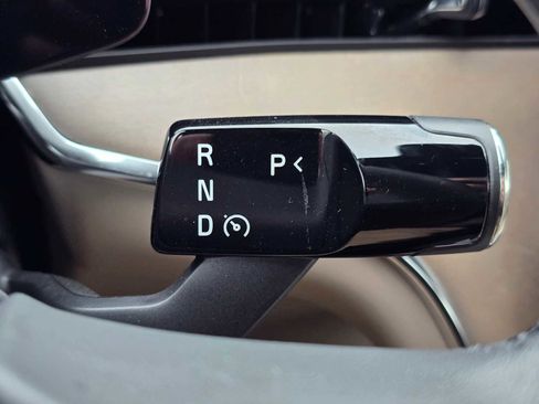 Certified 2025 Volvo EX90 Ultra image 35