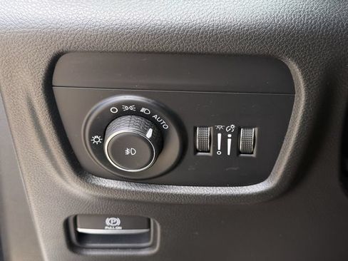 Used 2022 Jeep Grand Cherokee L Overland AWD/4WD image 21