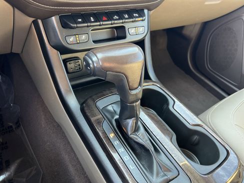 Used 2019 GMC Canyon SLT w/ Driver Alert Package AWD/4WD image 30