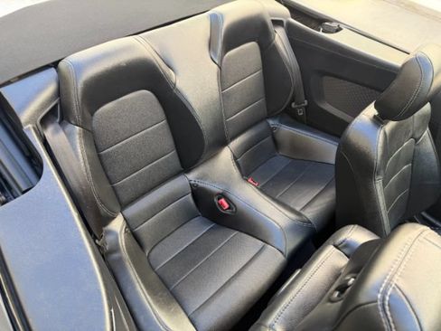 Used 2019 Ford Mustang GT Premium RWD image 22