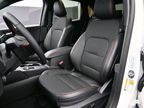 New 2025 Ford Escape ST-Line Elite image 26