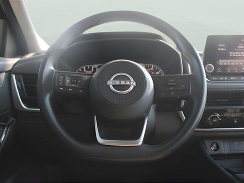 Used 2024 Nissan Rogue S image 14