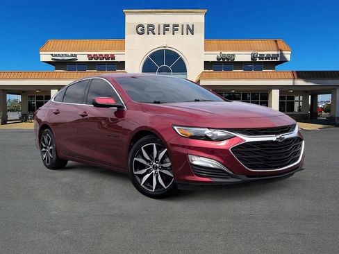 Used 2024 Chevrolet Malibu RS w/ LPO, Floor Liner Package image 1