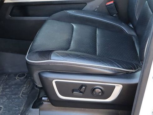 Used 2022 RAM 1500 Laramie RWD image 13