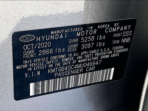 Used 2021 Genesis G80 2.5T image 32