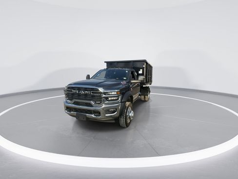 New 2026 RAM 5500 4x4 Regular Cab image 12