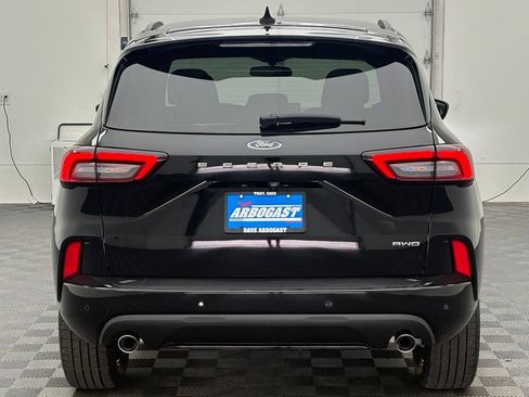 Used 2023 Ford Escape ST-Line Select w/ Tech Pack #2 AWD/4WD image 8