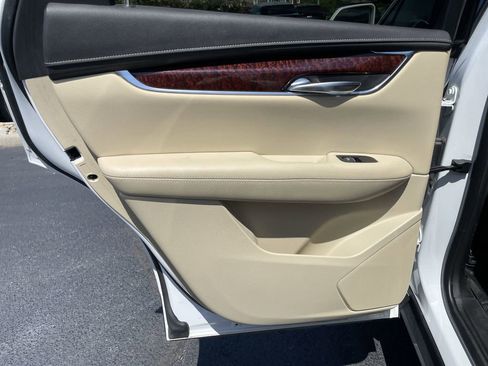 Used 2019 Cadillac XT5 Luxury AWD/4WD image 22