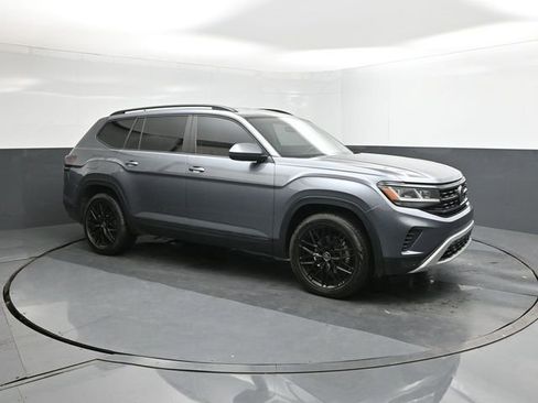 Used 2023 Volkswagen Atlas SE image 17