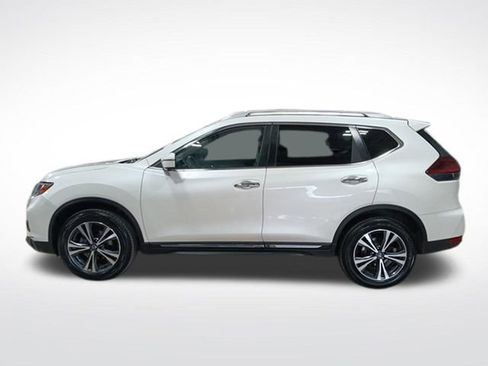 Used 2018 Nissan Rogue SL image 2