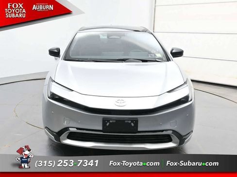 New 2026 Toyota Prius Plug-In Hybrid FWD image 3