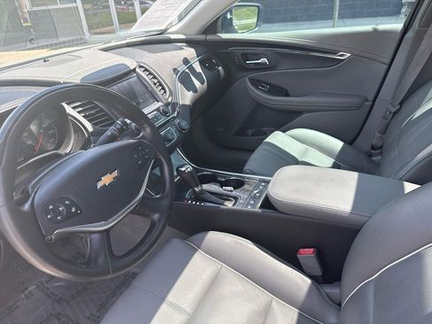 Used 2014 Chevrolet Impala LTZ FWD image 10