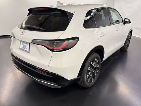 New 2026 Honda HR-V EX-L image 9