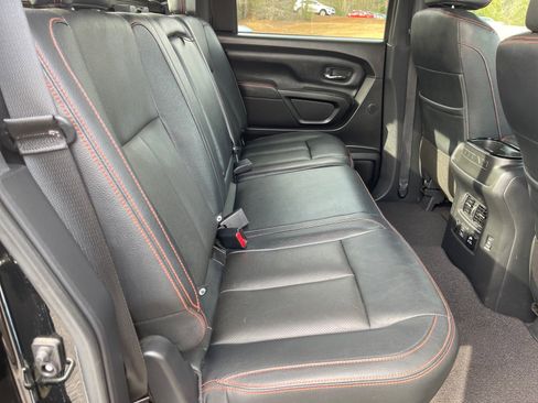 Used 2021 Nissan Titan PRO-4X w/ Pro-4x Convenience Package image 18