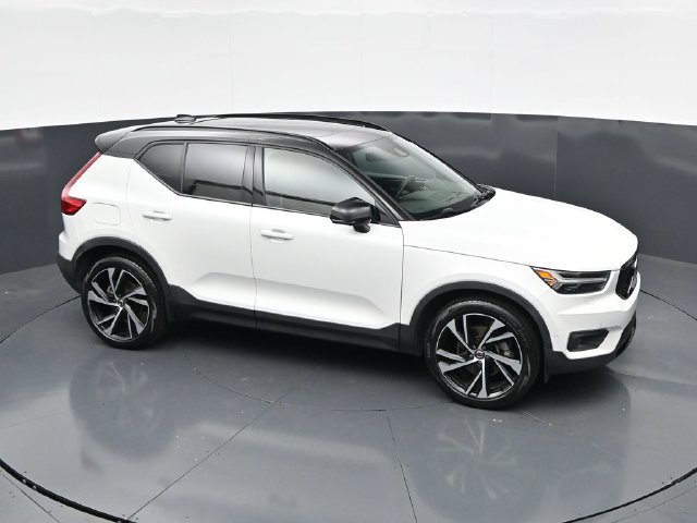 Used 2021 Volvo XC40 T5 R-Design w/ Advanced Package AWD/4WD image 38