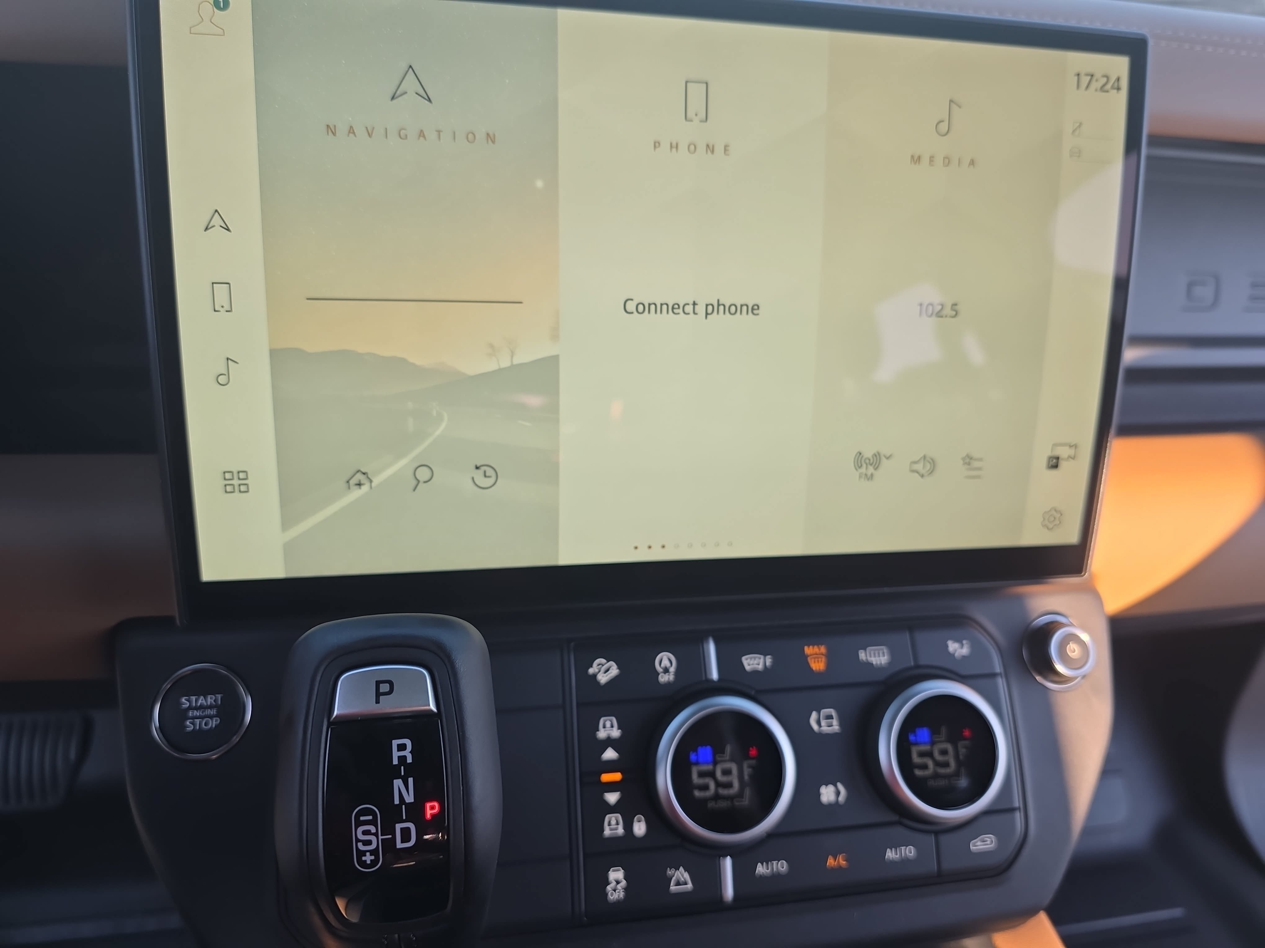 New 2026 Land Rover Defender 110 X-Dynamic SE AWD/4WD image 19