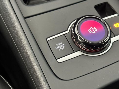 New 2026 Volkswagen Tiguan SE AWD/4WD image 21