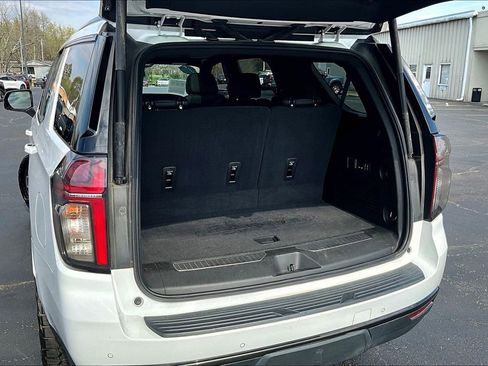 Used 2021 Chevrolet Tahoe Z71 w/ Z71 Signature Package image 8