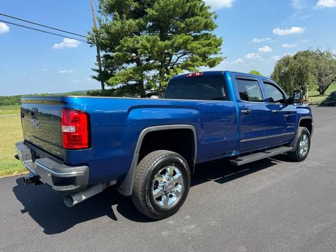 Used 2017 GMC Sierra 2500 SLT w/ Duramax Plus Package AWD/4WD image 7