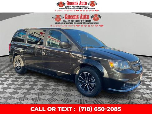 Used 2019 Dodge Grand Caravan GT image 9