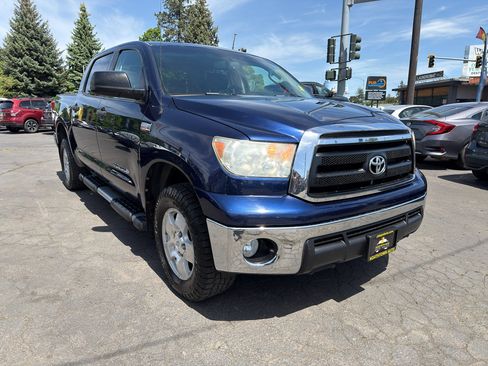 Used 2012 Toyota Tundra 4x4 CrewMax w/ TRD Off-Road Pkg image 11