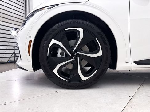 Certified 2023 Kia EV6 GT-Line AWD/4WD image 17
