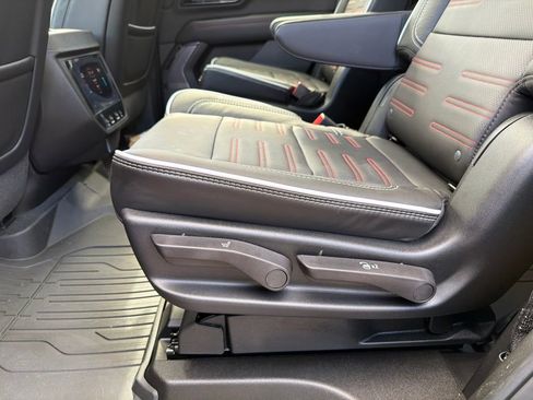 Used 2026 GMC Yukon AT4 Ultimate w/ LPO, Floor Liner Package AWD/4WD image 41