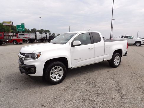 Used 2022 Chevrolet Colorado LT w/ Fleet Safety Package RWD image 3