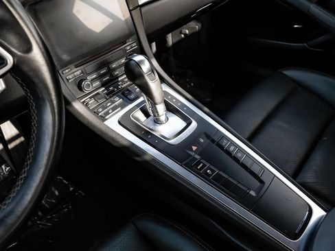 Used 2017 Porsche 718 Cayman RWD image 18