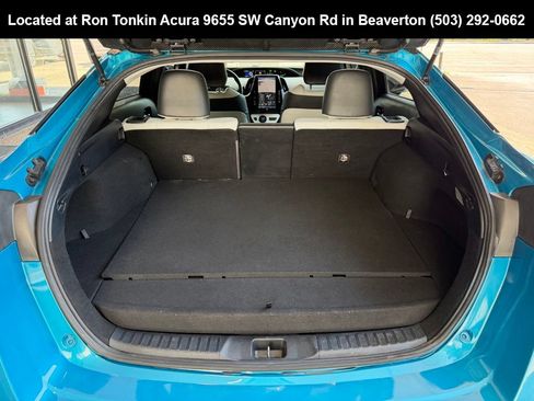Used 2018 Toyota Prius Prime Advanced w/ Carpet Mat Package FWD image 10