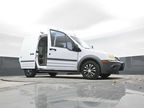 Used 2013 Ford Transit Connect XL image 41