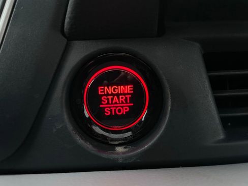 Certified 2023 Honda Pilot Elite image 21