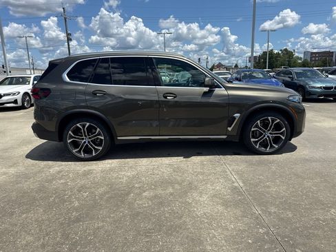 Used 2024 BMW X5 sDrive40i w/ Premium Package RWD image 6