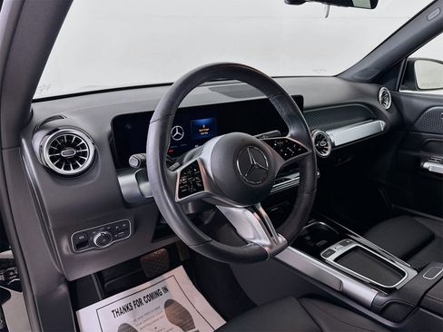 Certified 2025 Mercedes-Benz GLB 250 4MATIC image 10