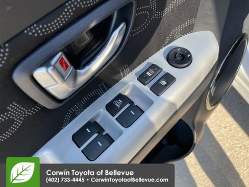 Used 2012 Kia Soul + w/ Audio Pkg FWD image 11