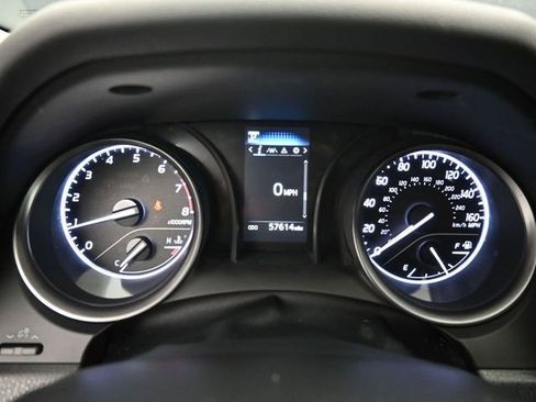 Used 2022 Toyota Camry SE image 12