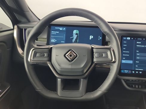 Used 2025 Rivian R1S Adventure AWD/4WD image 28