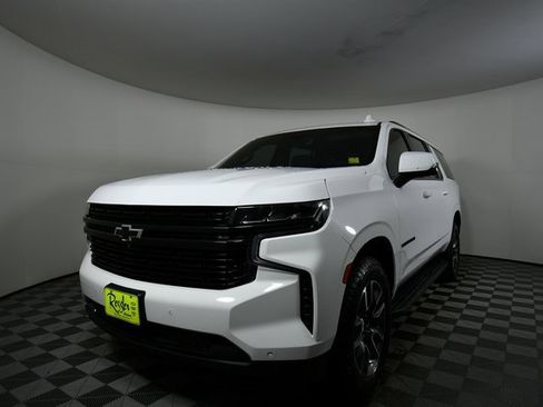 Used 2023 Chevrolet Suburban RST w/ Luxury Package image 6