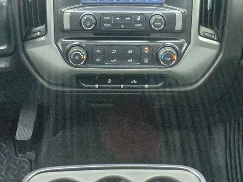 Used 2017 Chevrolet Silverado 1500 LT w/ LT Convenience Package image 10