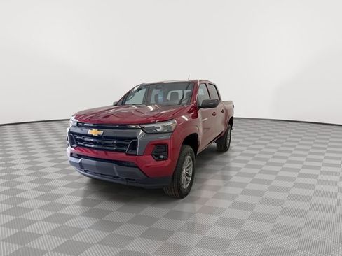 New 2026 Chevrolet Colorado LT w/ LT Convenience Package AWD/4WD image 8