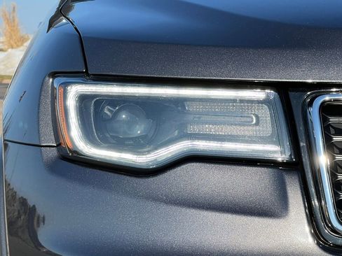 Used 2021 Jeep Grand Cherokee Limited w/ Luxury Group II image 42