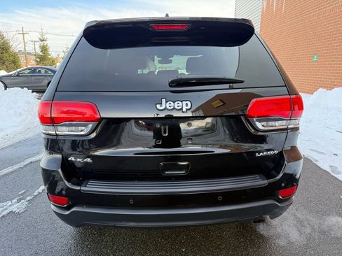 Used 2017 Jeep Grand Cherokee Laredo w/ Quick Order Package 23E image 8