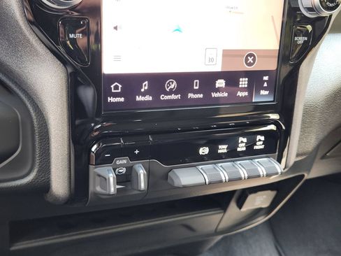 New 2026 RAM 3500 Tradesman AWD/4WD image 18