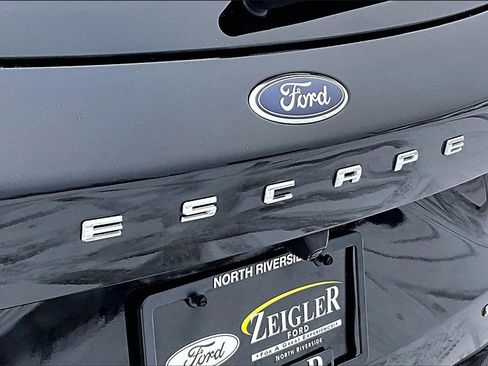 Certified 2023 Ford Escape ST-Line image 8