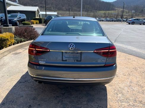 Used 2017 Volkswagen Passat 1.8T S image 5